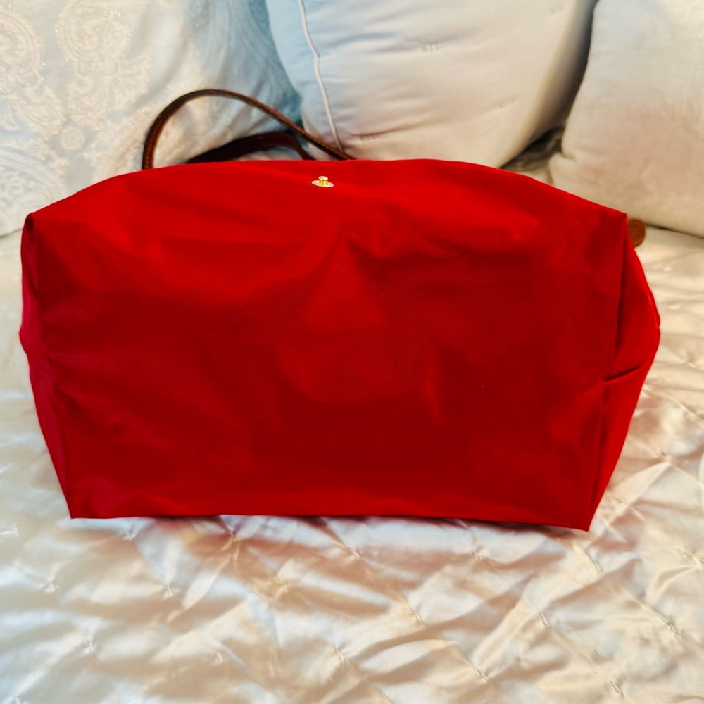 Longchamp Red Travel Bag with Brown Handles - Picture 5 of 9